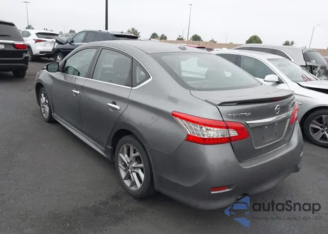 2015 Nissan Sentra Sr z USA, uszkodzony, nr VIN 3N1AB7AP5FY215118